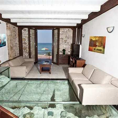 Hotell Rethymno Beach Villas
